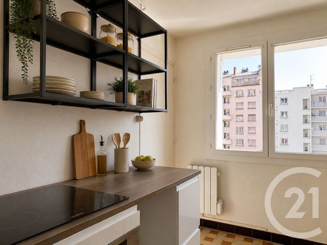 Appartement T4 à vendre - 4 pièces - 61.44 m2 - GRENOBLE - 38 - RHONE-ALPES - Century 21 Immobilier Du Palais