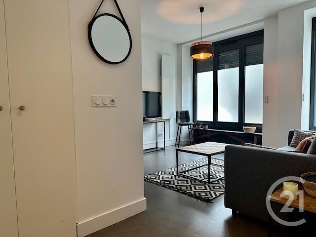 Appartement T2 à louer - 2 pièces - 35.07 m2 - GRENOBLE - 38 - RHONE-ALPES - Century 21 Immobilier Du Palais