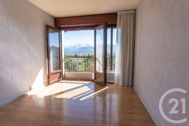 Appartement T4 à vendre - 4 pièces - 93.83 m2 - ECHIROLLES - 38 - RHONE-ALPES - Century 21 Immobilier Du Palais