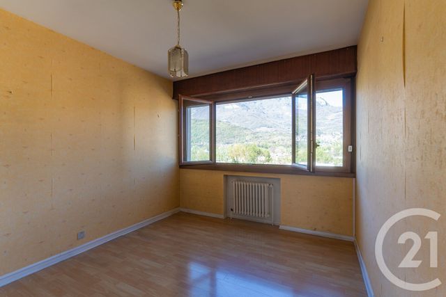 Appartement T4 à vendre - 4 pièces - 93.83 m2 - ECHIROLLES - 38 - RHONE-ALPES - Century 21 Immobilier Du Palais