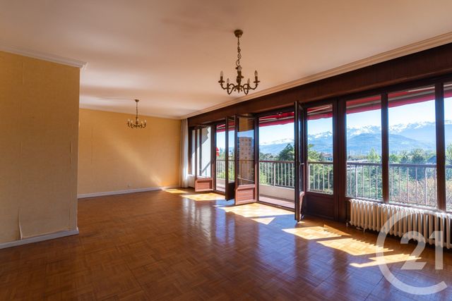 Appartement T4 à vendre - 4 pièces - 93.83 m2 - ECHIROLLES - 38 - RHONE-ALPES - Century 21 Immobilier Du Palais