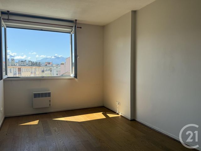 Appartement T4 à vendre - 4 pièces - 85.0 m2 - GRENOBLE - 38 - RHONE-ALPES - Century 21 Immobilier Du Palais