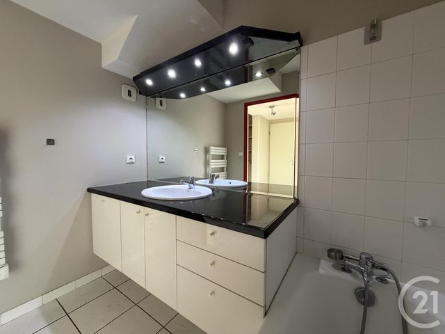 Appartement T4 à vendre - 4 pièces - 85.0 m2 - GRENOBLE - 38 - RHONE-ALPES - Century 21 Immobilier Du Palais