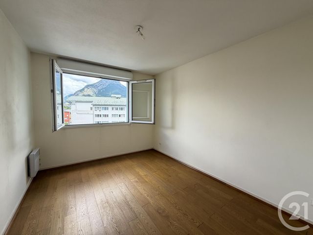 Appartement T4 à vendre - 4 pièces - 85.0 m2 - GRENOBLE - 38 - RHONE-ALPES - Century 21 Immobilier Du Palais