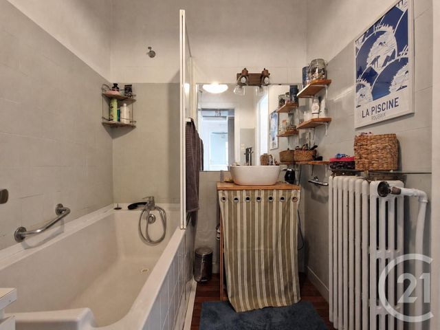 Appartement F4 à vendre - 4 pièces - 96.6 m2 - GRENOBLE - 38 - RHONE-ALPES - Century 21 Immobilier Du Palais