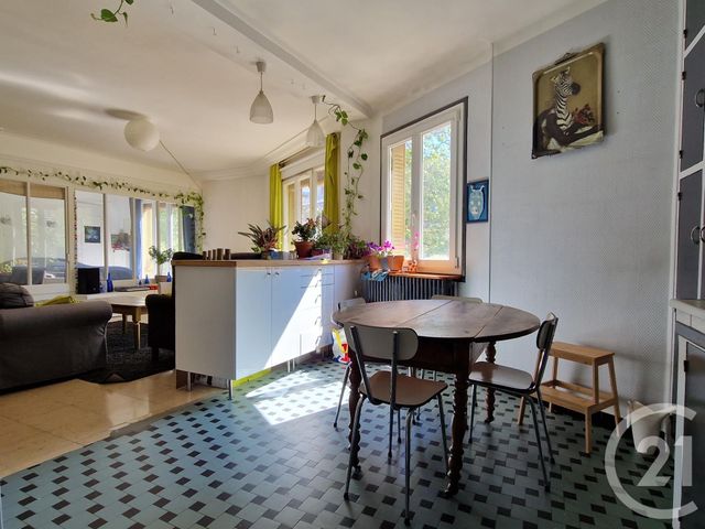 Appartement F4 à vendre - 4 pièces - 96.6 m2 - GRENOBLE - 38 - RHONE-ALPES - Century 21 Immobilier Du Palais