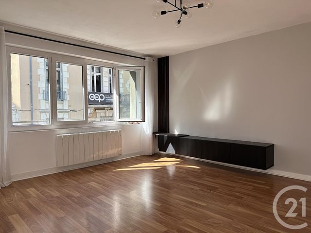 Appartement T3 à louer - 3 pièces - 77.09 m2 - GRENOBLE - 38 - RHONE-ALPES - Century 21 Immobilier Du Palais