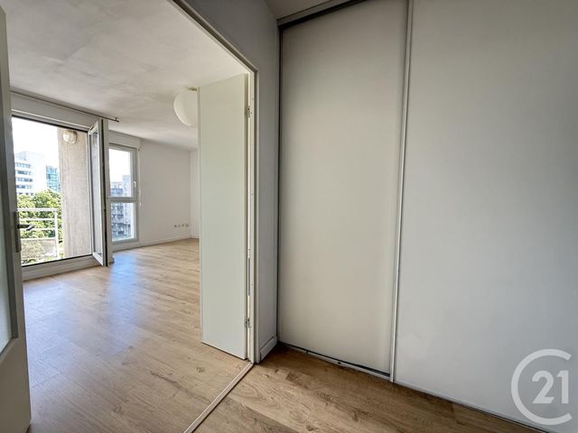 Appartement T2 à vendre - 2 pièces - 51.78 m2 - GRENOBLE - 38 - RHONE-ALPES - Century 21 Immobilier Du Palais