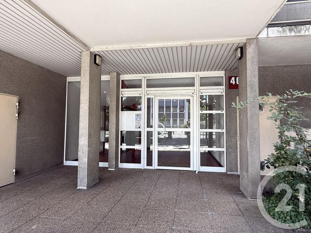 Appartement T2 à vendre - 2 pièces - 51.78 m2 - GRENOBLE - 38 - RHONE-ALPES - Century 21 Immobilier Du Palais