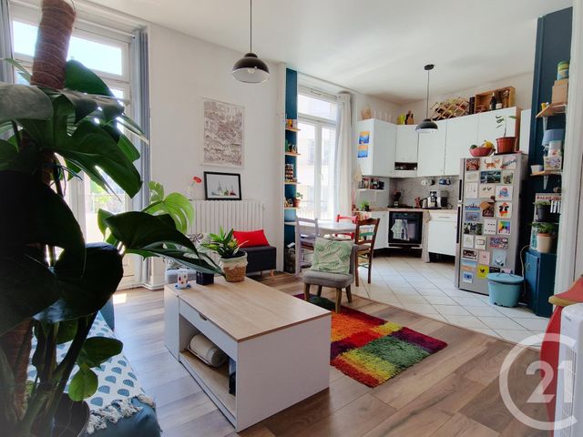 Appartement F2 à vendre - 2 pièces - 48.0 m2 - GRENOBLE - 38 - RHONE-ALPES - Century 21 Immobilier Du Palais