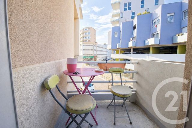 Appartement F3 à vendre - 3 pièces - 70.58 m2 - GRENOBLE - 38 - RHONE-ALPES - Century 21 Immobilier Du Palais