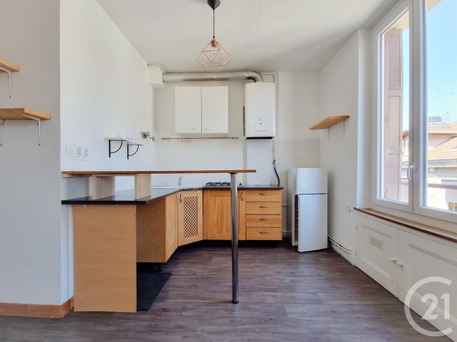 Appartement T2 à vendre - 2 pièces - 29.4 m2 - GRENOBLE - 38 - RHONE-ALPES - Century 21 Immobilier Du Palais