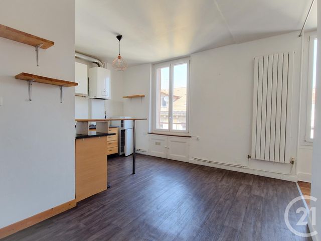 Appartement T2 à vendre - 2 pièces - 29.4 m2 - GRENOBLE - 38 - RHONE-ALPES - Century 21 Immobilier Du Palais