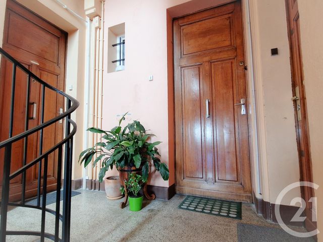 Appartement T2 à vendre - 2 pièces - 29.4 m2 - GRENOBLE - 38 - RHONE-ALPES - Century 21 Immobilier Du Palais