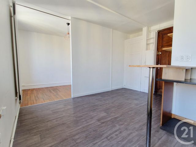 Appartement T2 à vendre - 2 pièces - 29.4 m2 - GRENOBLE - 38 - RHONE-ALPES - Century 21 Immobilier Du Palais