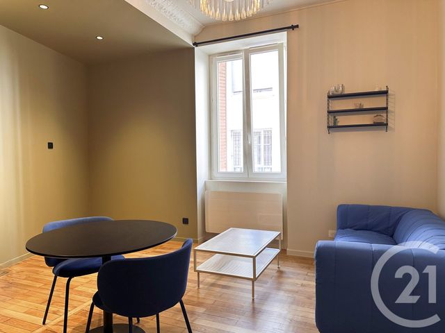 Appartement T2 à louer - 2 pièces - 38.11 m2 - GRENOBLE - 38 - RHONE-ALPES - Century 21 Immobilier Du Palais