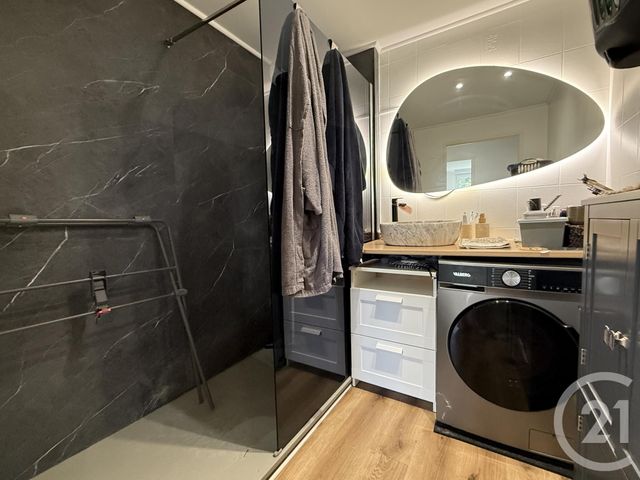 Appartement T3 à vendre - 3 pièces - 63.59 m2 - FONTANIL CORNILLON - 38 - RHONE-ALPES - Century 21 Immobilier Du Palais