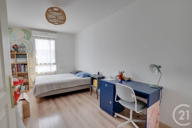 Appartement T5 à vendre - 5 pièces - 119.92 m2 - GRENOBLE - 38 - RHONE-ALPES - Century 21 Immobilier Du Palais