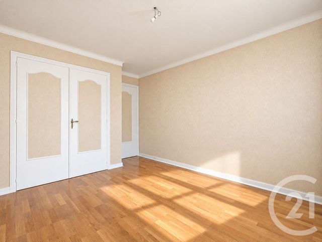 Appartement T4 à vendre - 4 pièces - 102.2 m2 - GRENOBLE - 38 - RHONE-ALPES - Century 21 Immobilier Du Palais