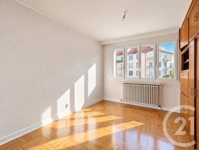 Appartement T4 à vendre - 4 pièces - 102.2 m2 - GRENOBLE - 38 - RHONE-ALPES - Century 21 Immobilier Du Palais