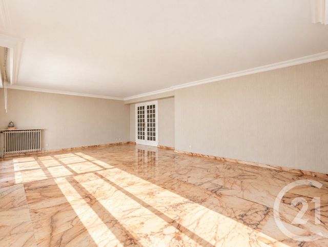 Appartement T4 à vendre - 4 pièces - 102.2 m2 - GRENOBLE - 38 - RHONE-ALPES - Century 21 Immobilier Du Palais