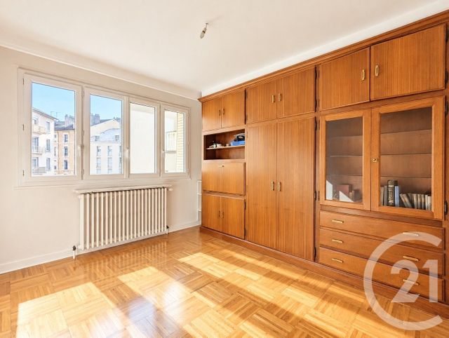 Appartement T4 à vendre - 4 pièces - 102.2 m2 - GRENOBLE - 38 - RHONE-ALPES - Century 21 Immobilier Du Palais