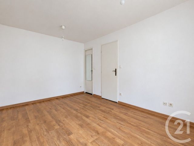Appartement T2 à vendre - 2 pièces - 44.98 m2 - GRENOBLE - 38 - RHONE-ALPES - Century 21 Immobilier Du Palais