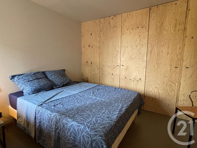 Appartement F2 à louer - 2 pièces - 70.21 m2 - VOIRON - 38 - RHONE-ALPES - Century 21 Immobilier Du Palais