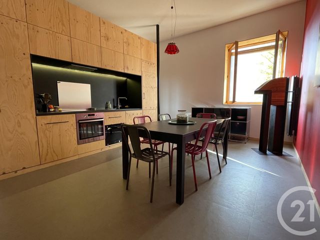 Appartement F2 à louer - 2 pièces - 70.21 m2 - VOIRON - 38 - RHONE-ALPES - Century 21 Immobilier Du Palais