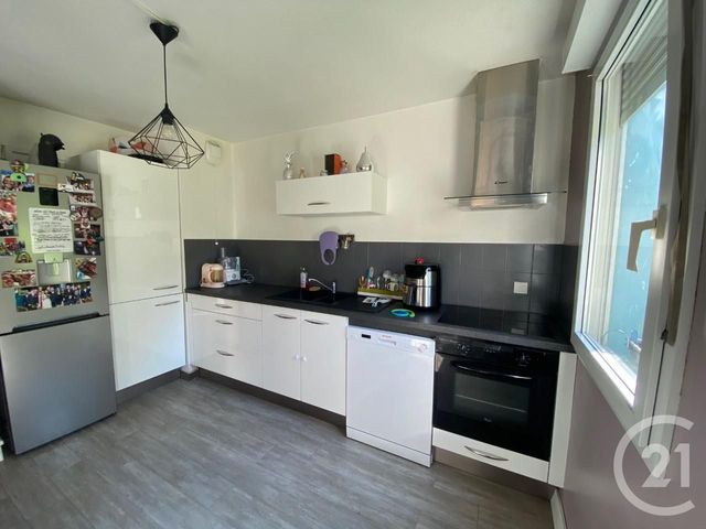 Afficher la photo en grand Appartement F3 à vendre - 3 pièces - 60.77 m2 - GRENOBLE - 38 - RHONE-ALPES - Century 21 Immobilier Du Palais