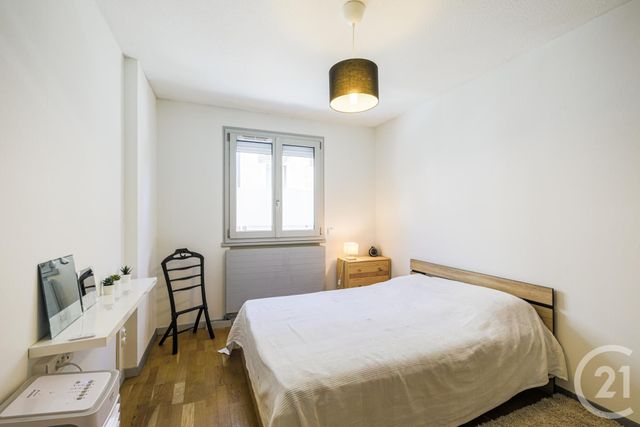 Afficher la photo en grand Appartement F5 à vendre - 5 pièces - 87.34 m2 - GRENOBLE - 38 - RHONE-ALPES - Century 21 Immobilier Du Palais