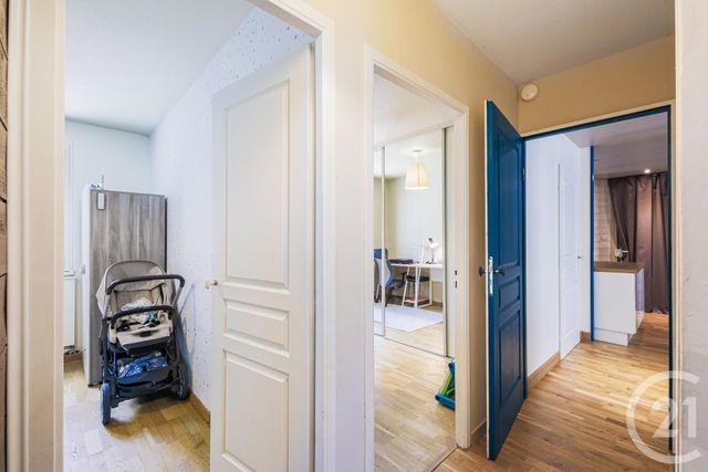 Afficher la photo en grand Appartement F5 à vendre - 5 pièces - 87.34 m2 - GRENOBLE - 38 - RHONE-ALPES - Century 21 Immobilier Du Palais