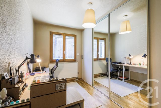 Afficher la photo en grand Appartement F5 à vendre - 5 pièces - 87.34 m2 - GRENOBLE - 38 - RHONE-ALPES - Century 21 Immobilier Du Palais