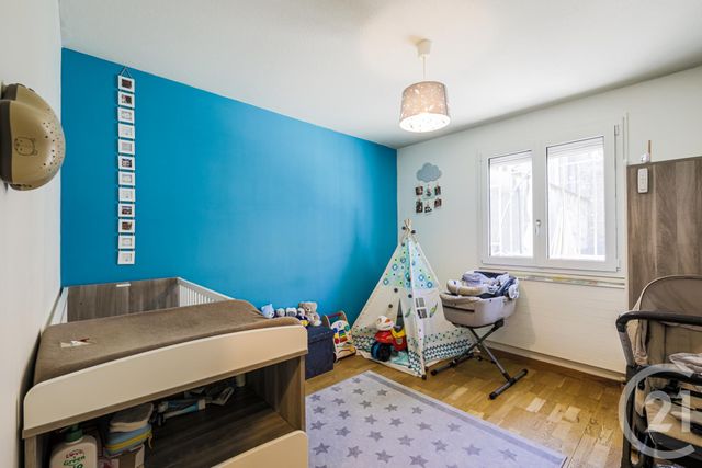 Afficher la photo en grand Appartement F5 à vendre - 5 pièces - 87.34 m2 - GRENOBLE - 38 - RHONE-ALPES - Century 21 Immobilier Du Palais