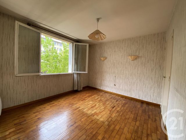Afficher la photo en grand Appartement T3 à vendre - 3 pièces - 55.0 m2 - GRENOBLE - 38 - RHONE-ALPES - Century 21 Immobilier Du Palais