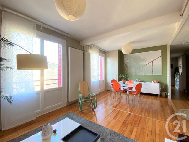 Appartement T4 à vendre - 4 pièces - 74.0 m2 - GRENOBLE - 38 - RHONE-ALPES - Century 21 Immobilier Du Palais