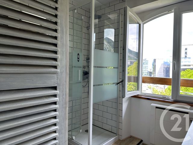 Appartement F1 à vendre - 1 pièce - 11.6 m2 - GRENOBLE - 38 - RHONE-ALPES - Century 21 Immobilier Du Palais