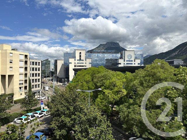 Appartement F1 à vendre - 1 pièce - 11.6 m2 - GRENOBLE - 38 - RHONE-ALPES - Century 21 Immobilier Du Palais